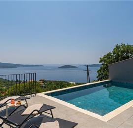 4 bedroom villa with pool in Dubrovnik region, sleeps 8 